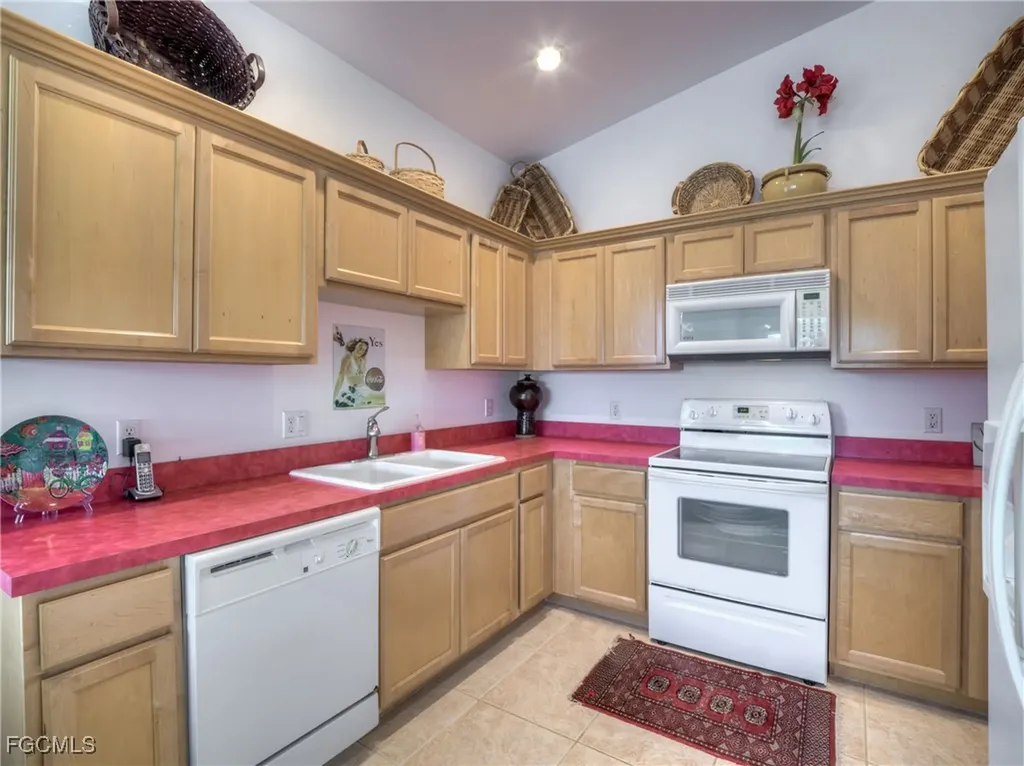 3120 Meandering Way Fort Myers FL 33905