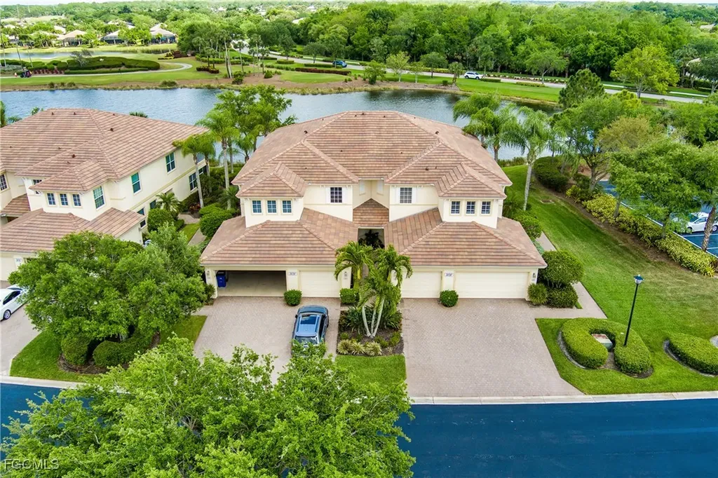 3120 Meandering Way Fort Myers FL 33905