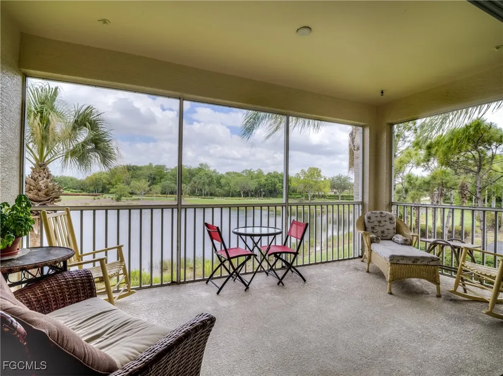 3120 Meandering Way Fort Myers FL 33905