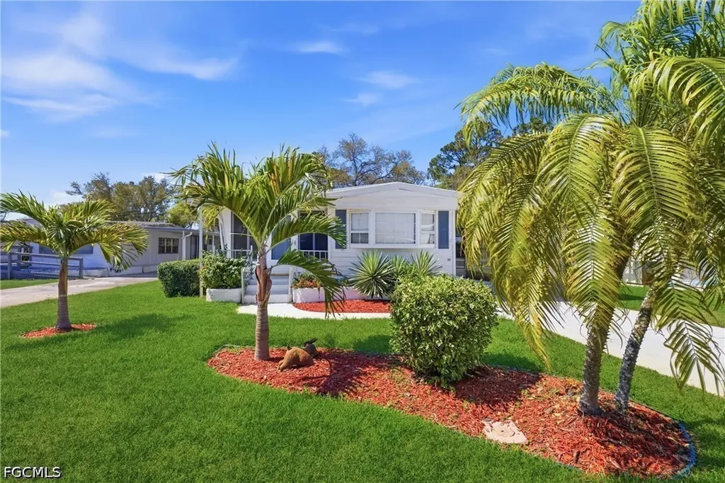 341 Shrub Lane S North Fort Myers FL 33917