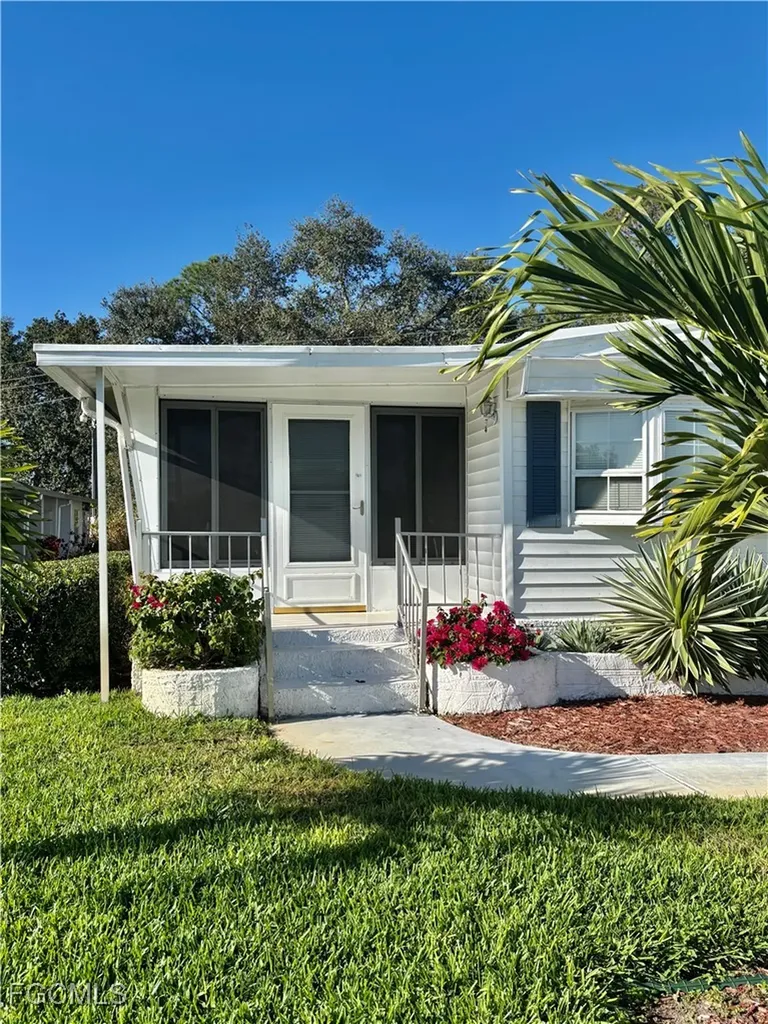 341 Shrub Lane S North Fort Myers FL 33917