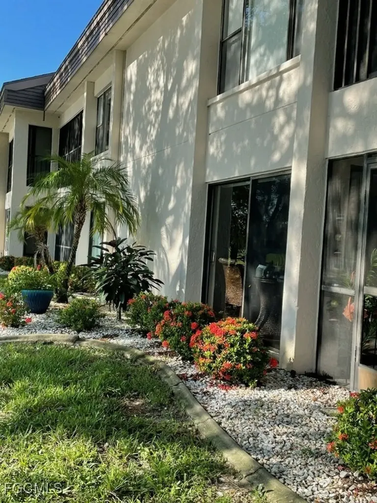 5650 Trailwinds Drive Fort Myers FL 33907