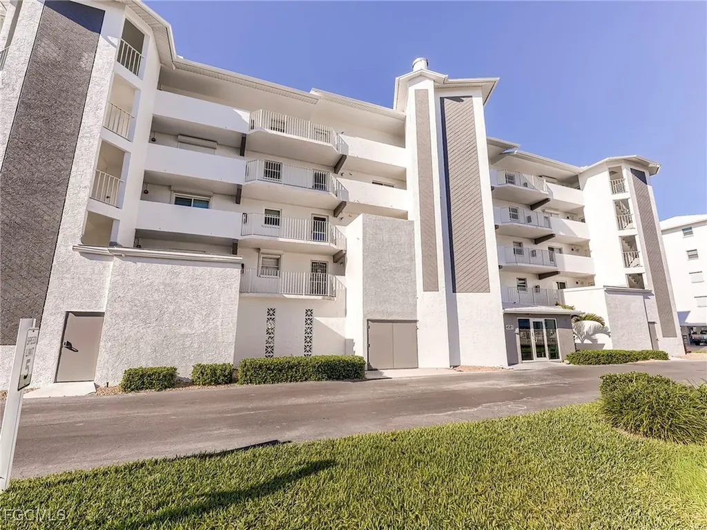 4581 Bay Beach Lane Fort Myers Beach FL 33931
