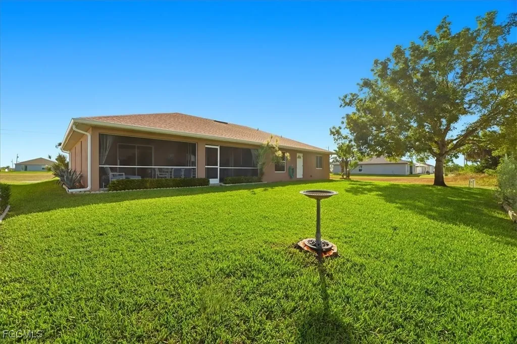 2512 NW 8th Place Cape Coral FL 33993