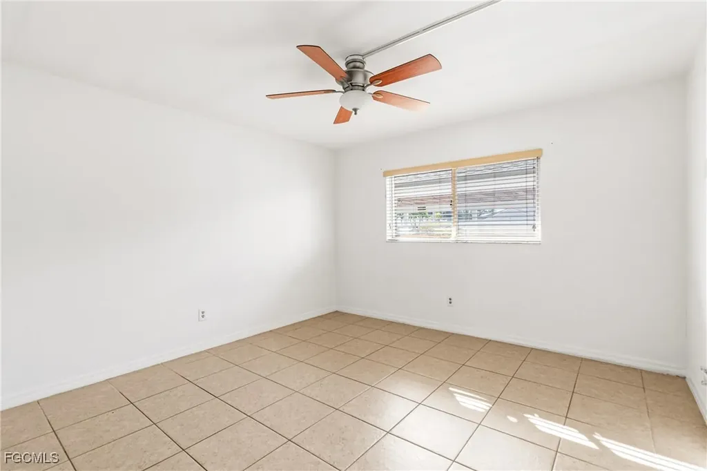 1429 Cape Coral Parkway W Cape Coral FL 33914