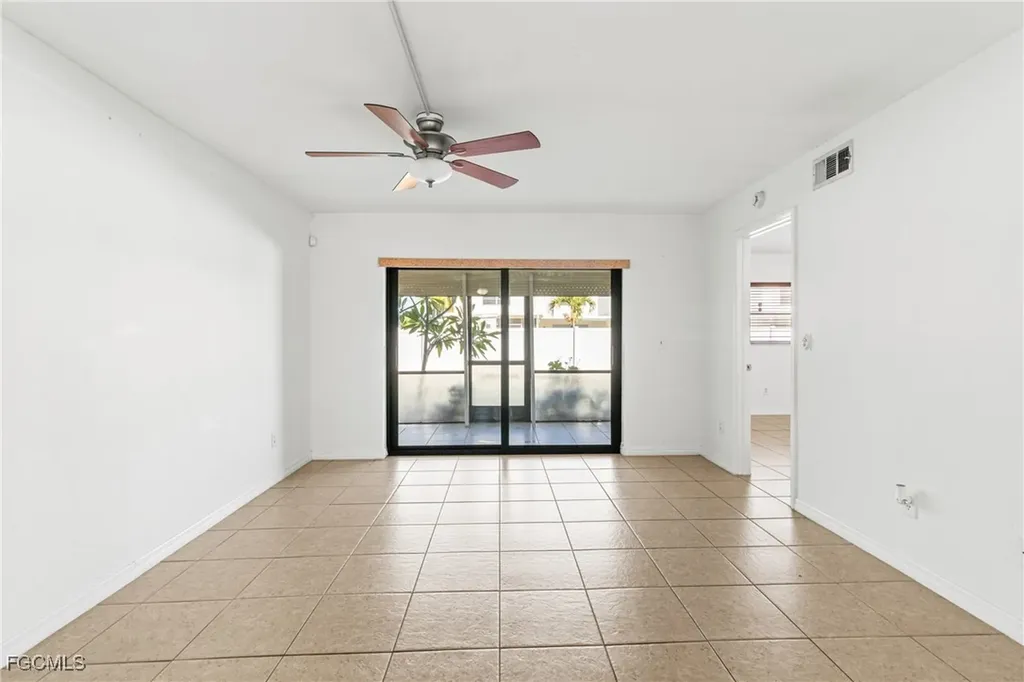 1429 Cape Coral Parkway W Cape Coral FL 33914