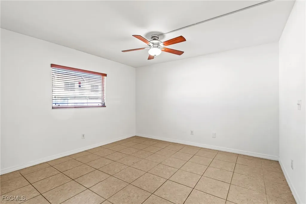 1429 Cape Coral Parkway W Cape Coral FL 33914