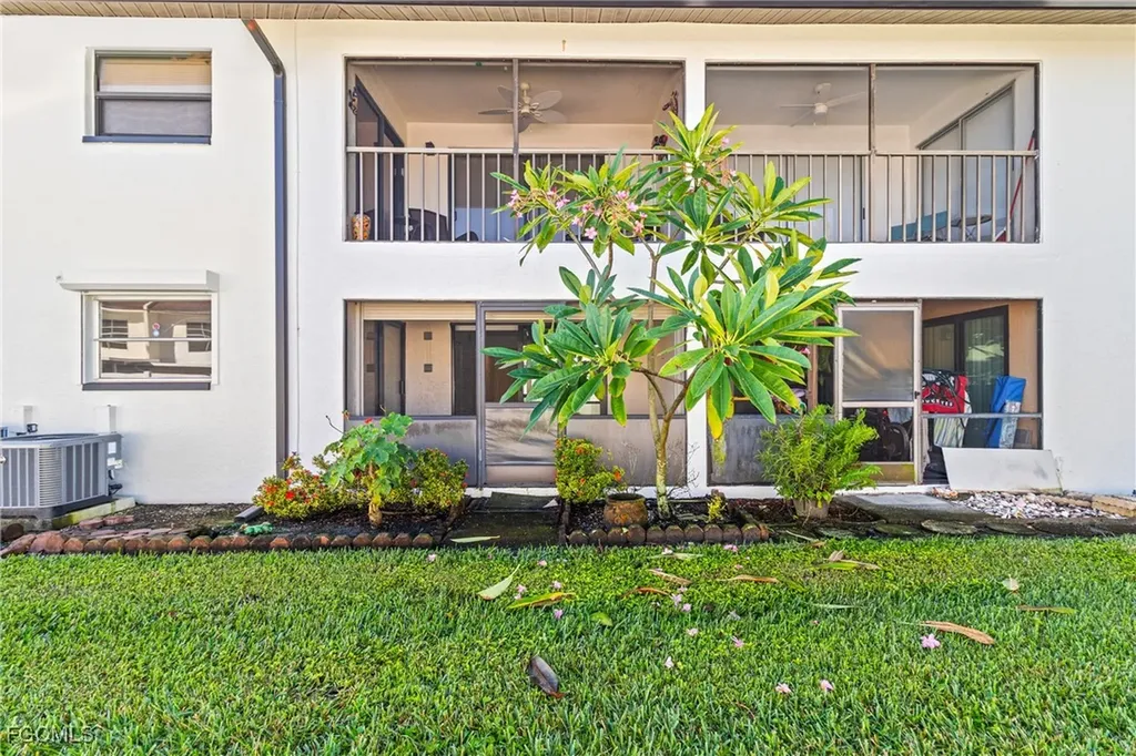 1429 Cape Coral Parkway W Cape Coral FL 33914