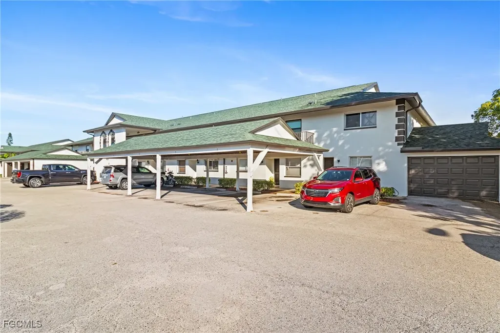1429 Cape Coral Parkway W Cape Coral FL 33914