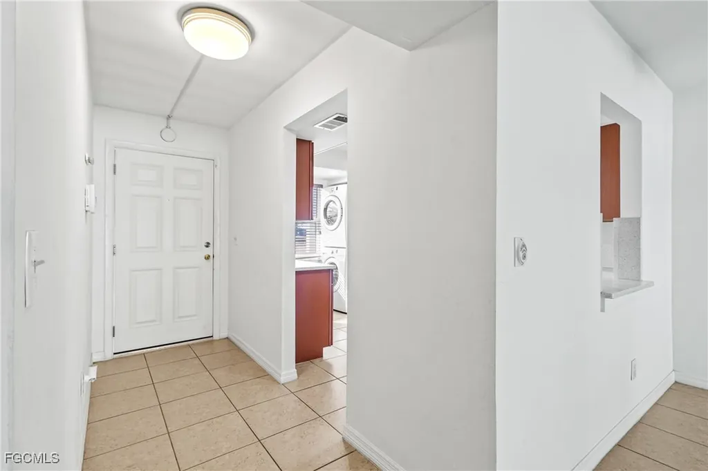1429 Cape Coral Parkway W Cape Coral FL 33914