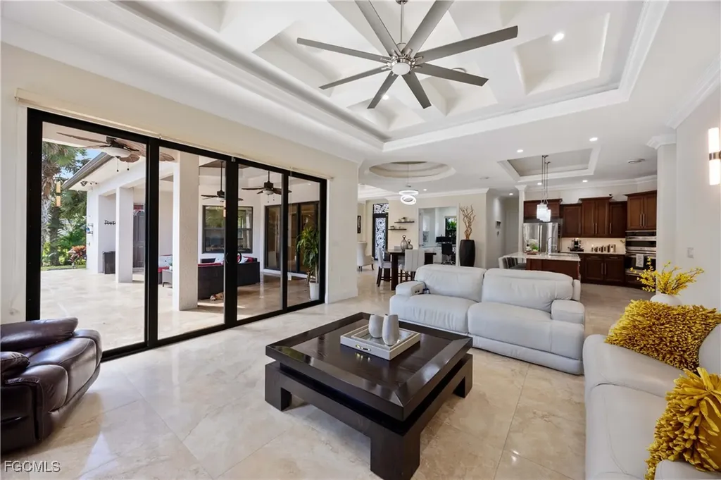 214 9th Street NW Naples FL 34120
