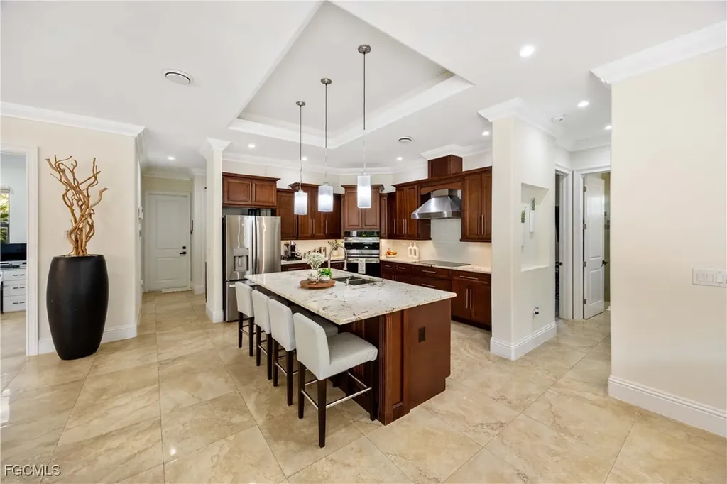 214 9th Street NW Naples FL 34120