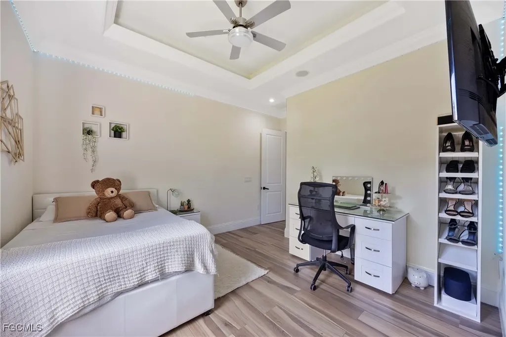214 9th Street NW Naples FL 34120