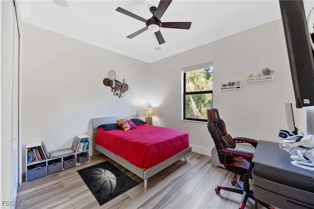 214 9th Street NW Naples FL 34120
