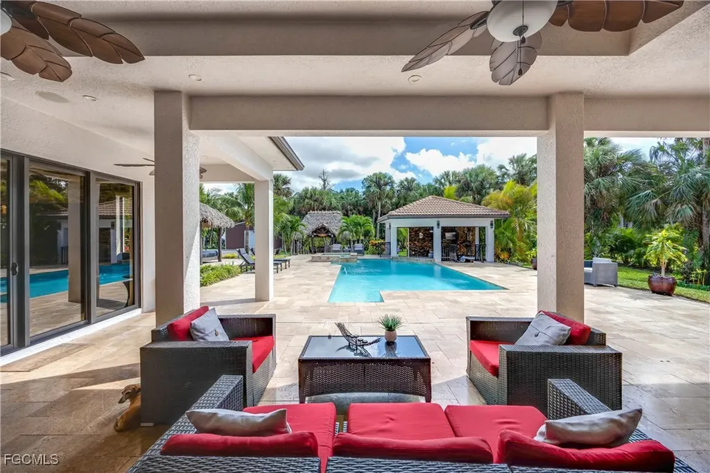 214 9th Street NW Naples FL 34120