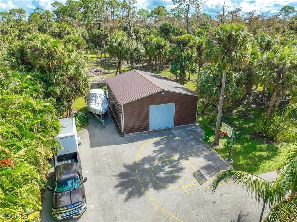 214 9th Street NW Naples FL 34120