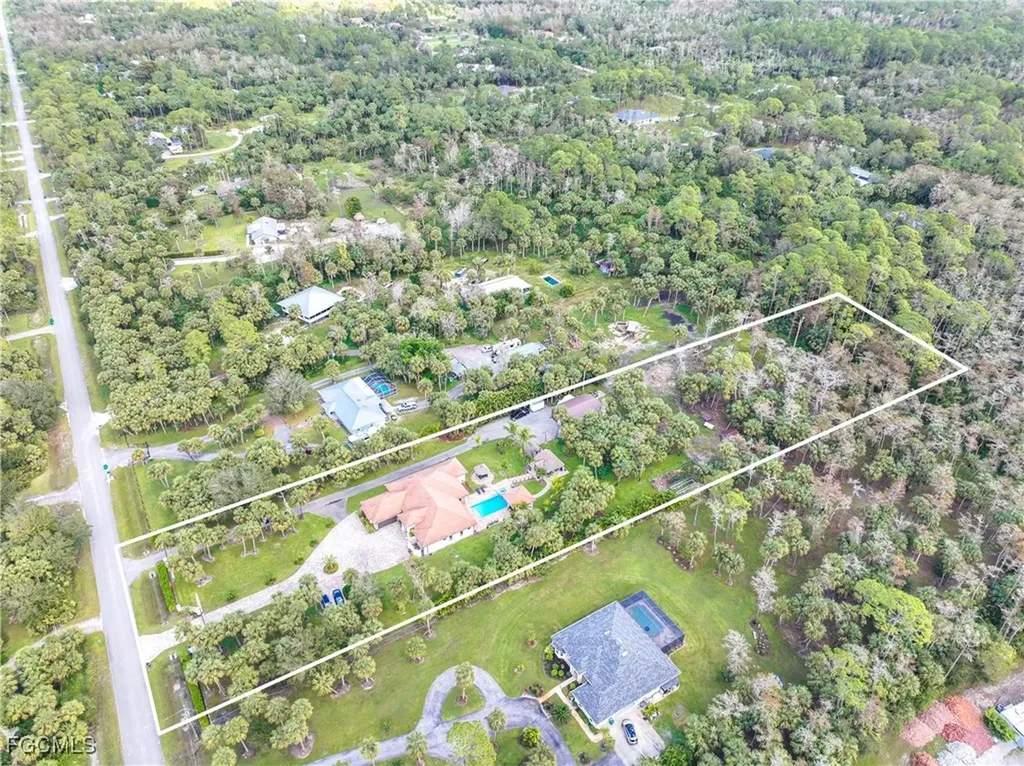 214 9th Street NW Naples FL 34120