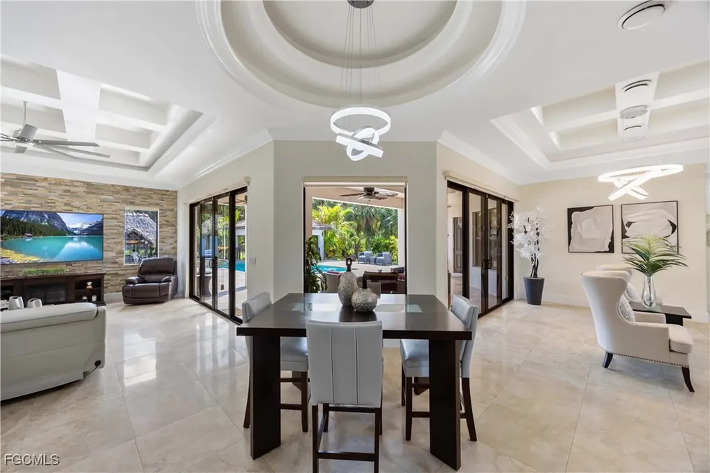 214 9th Street NW Naples FL 34120