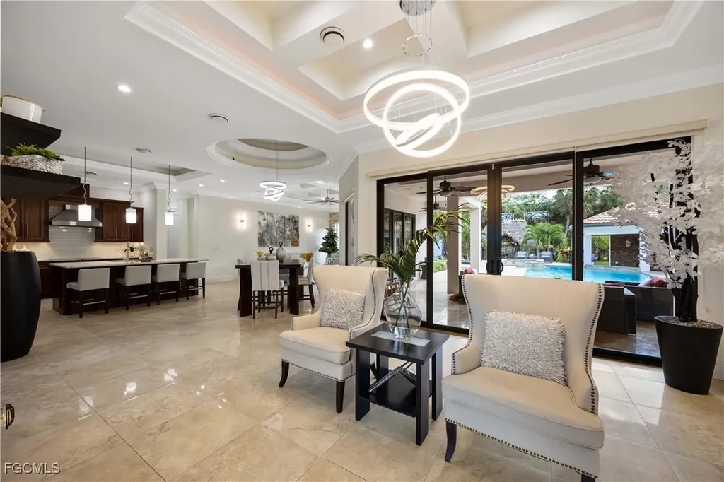 214 9th Street NW Naples FL 34120