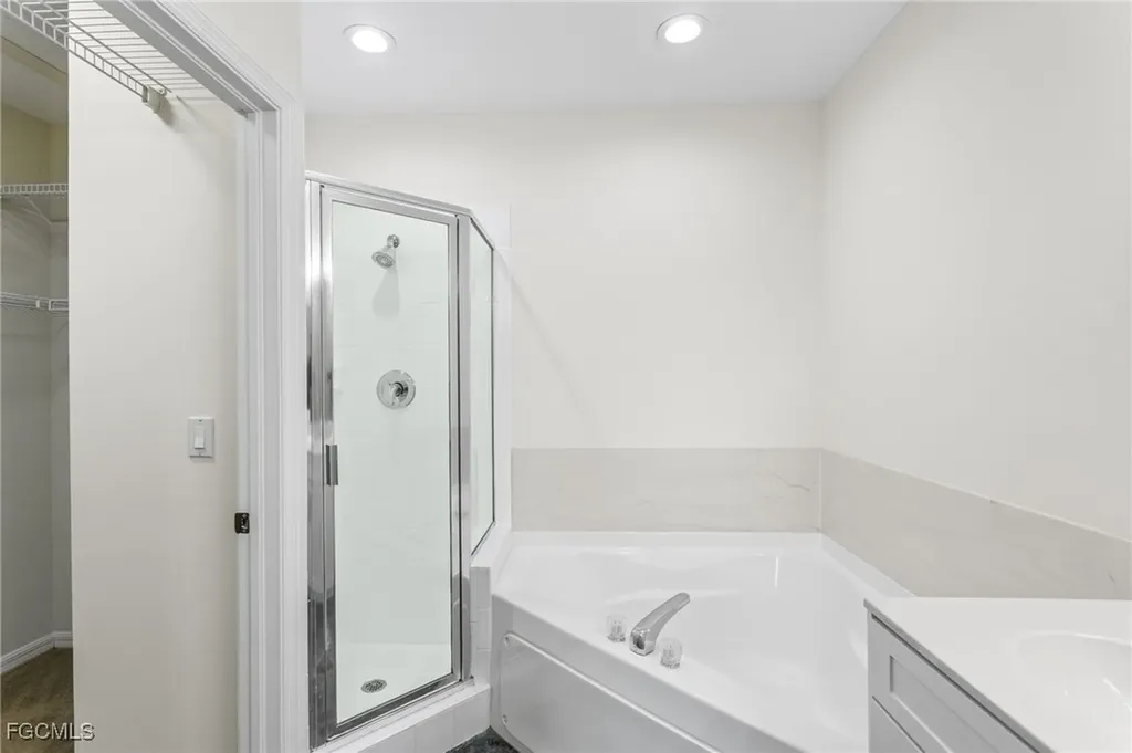 5214 Chiquita Boulevard S Cape Coral FL 33914