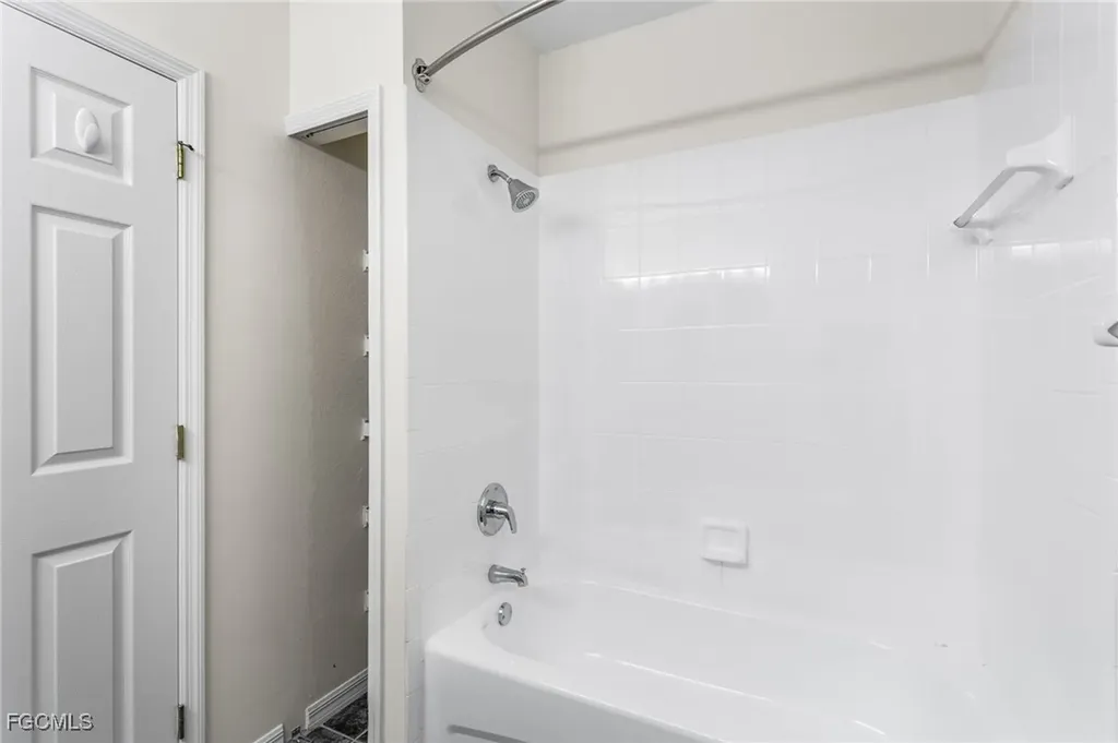 5214 Chiquita Boulevard S Cape Coral FL 33914