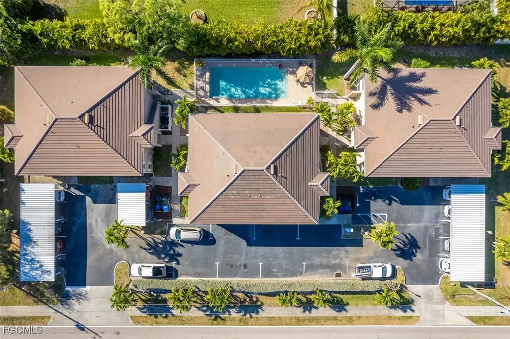 5214 Chiquita Boulevard S Cape Coral FL 33914