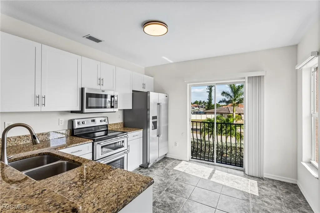 5214 Chiquita Boulevard S Cape Coral FL 33914
