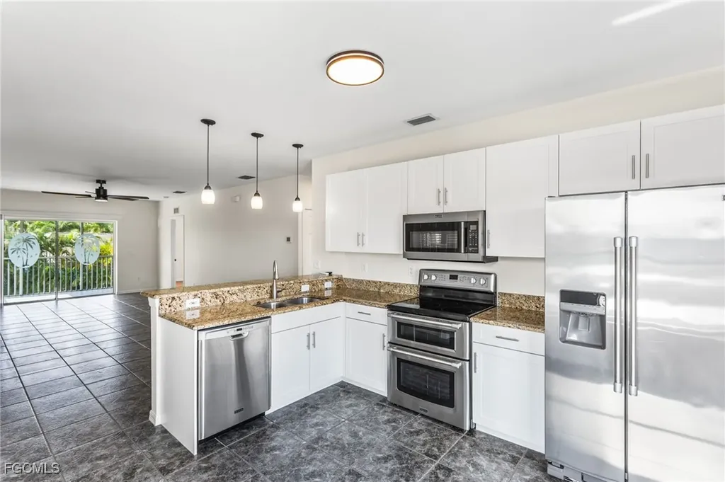 5214 Chiquita Boulevard S Cape Coral FL 33914
