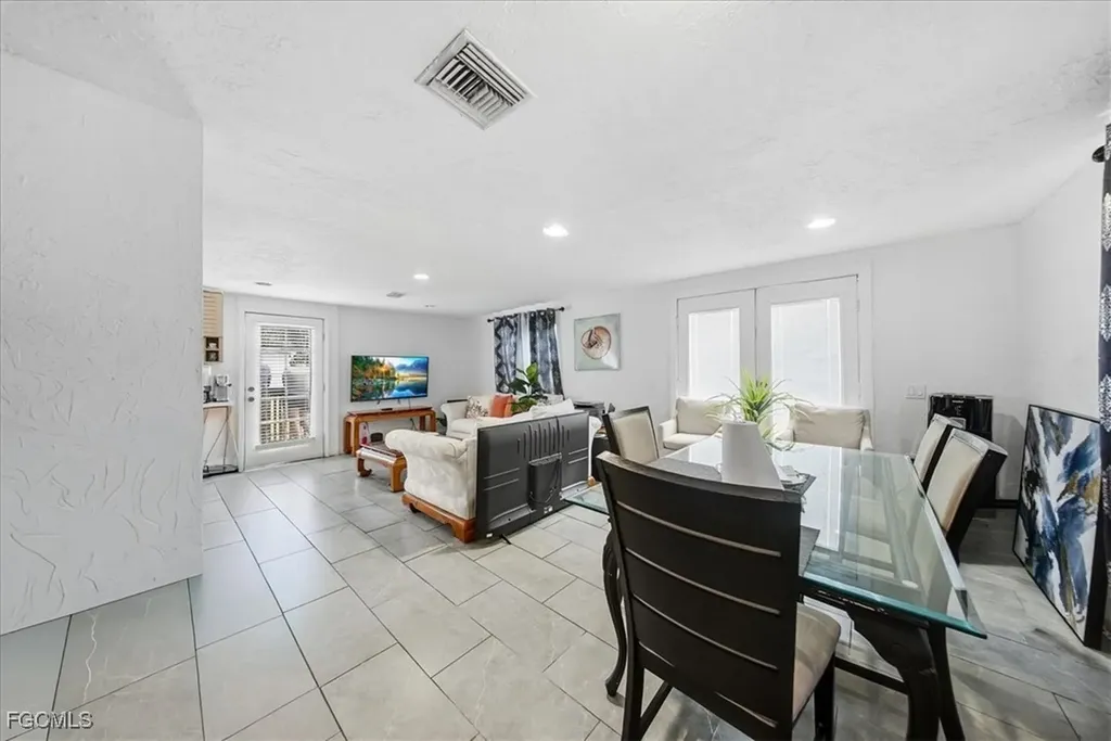 1978 Laurel Lane North Fort Myers FL 33917