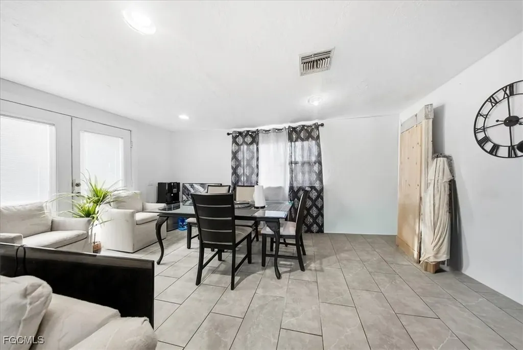 1978 Laurel Lane North Fort Myers FL 33917