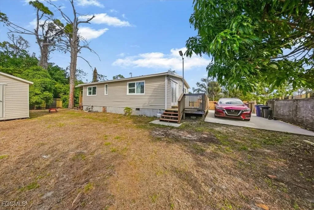 1978 Laurel Lane North Fort Myers FL 33917