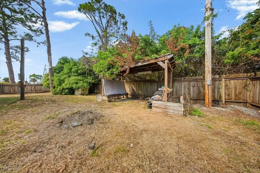 1978 Laurel Lane North Fort Myers FL 33917