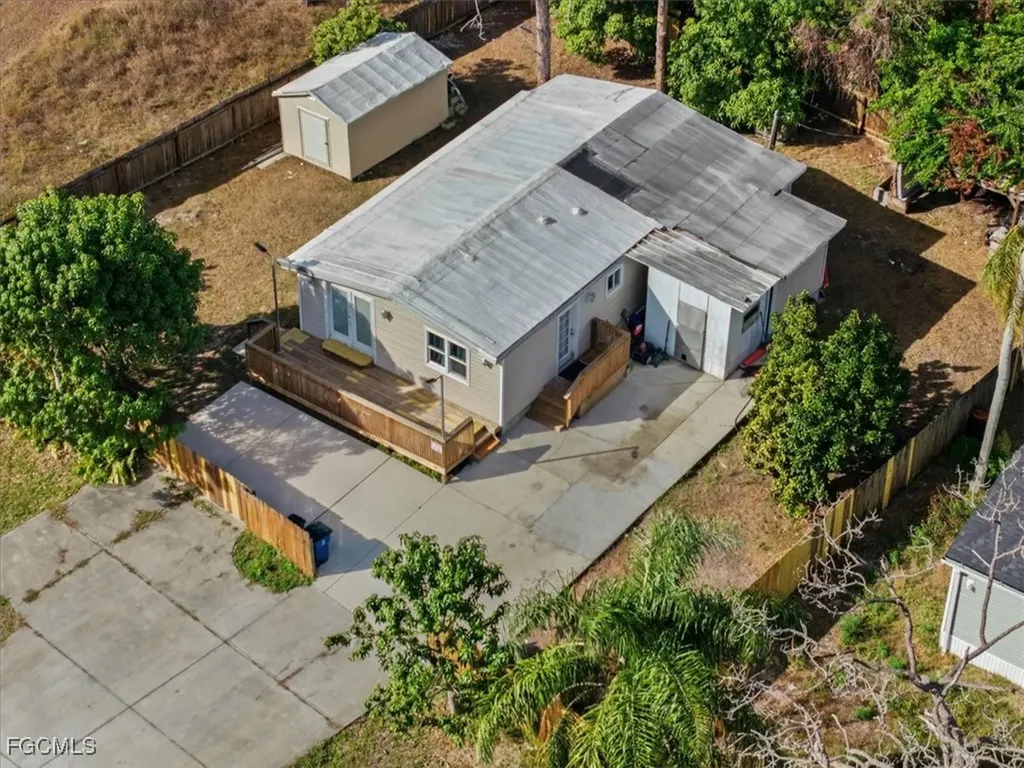 1978 Laurel Lane North Fort Myers FL 33917