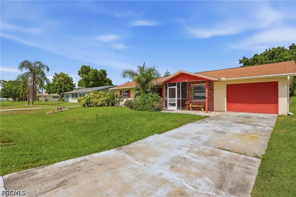 4531 SE 11th Place Cape Coral FL 33904