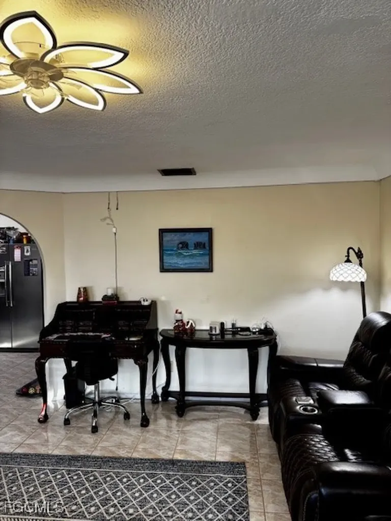 4531 SE 11th Place Cape Coral FL 33904