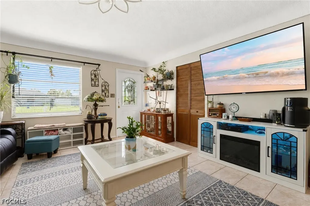 4531 SE 11th Place Cape Coral FL 33904
