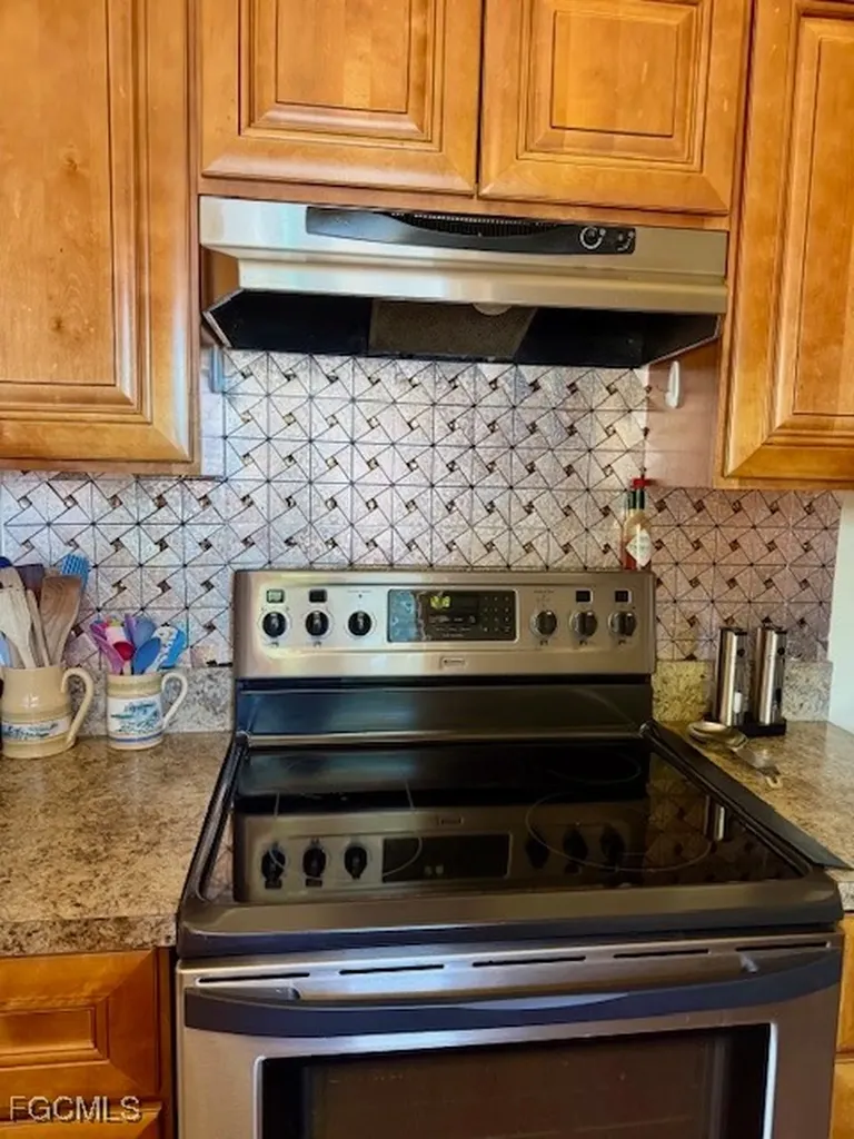 4531 SE 11th Place Cape Coral FL 33904