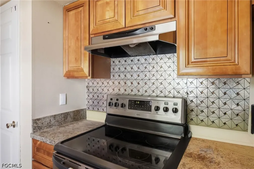 4531 SE 11th Place Cape Coral FL 33904