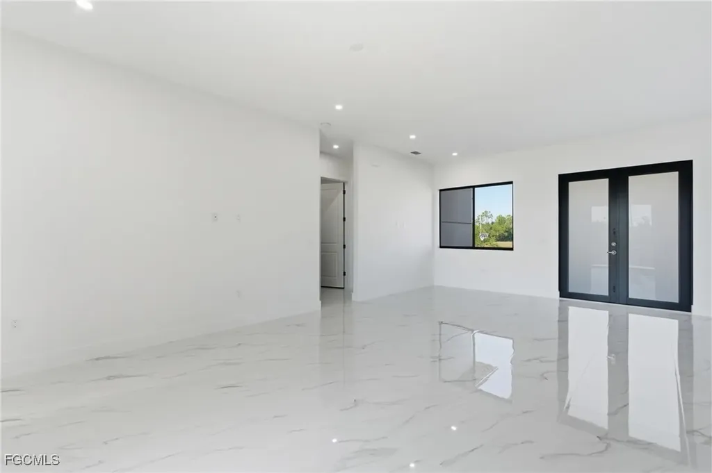 2626 NW 15th Street Cape Coral FL 33993