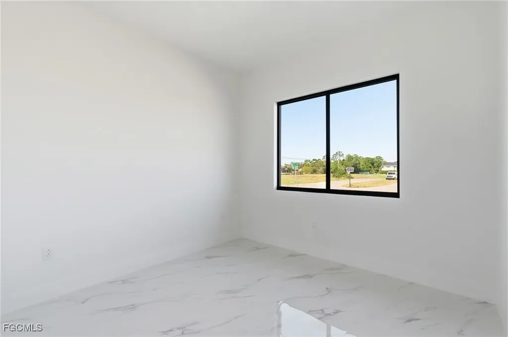 2626 NW 15th Street Cape Coral FL 33993