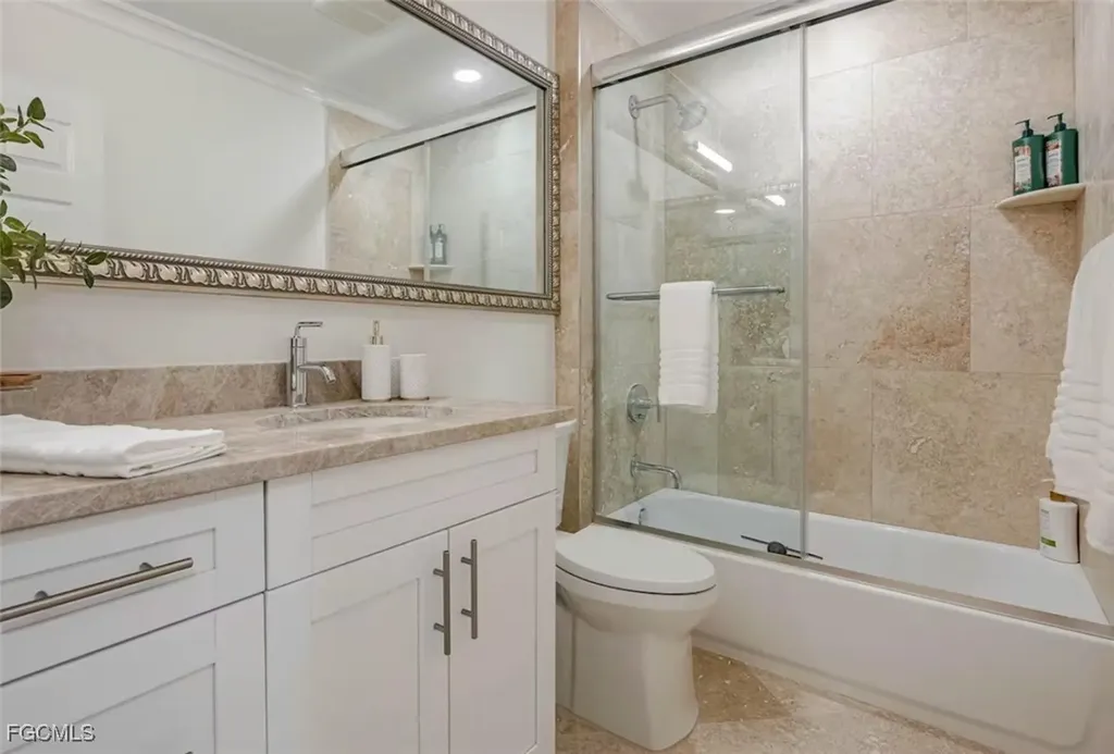 2740 N Beach Road Englewood FL 34223