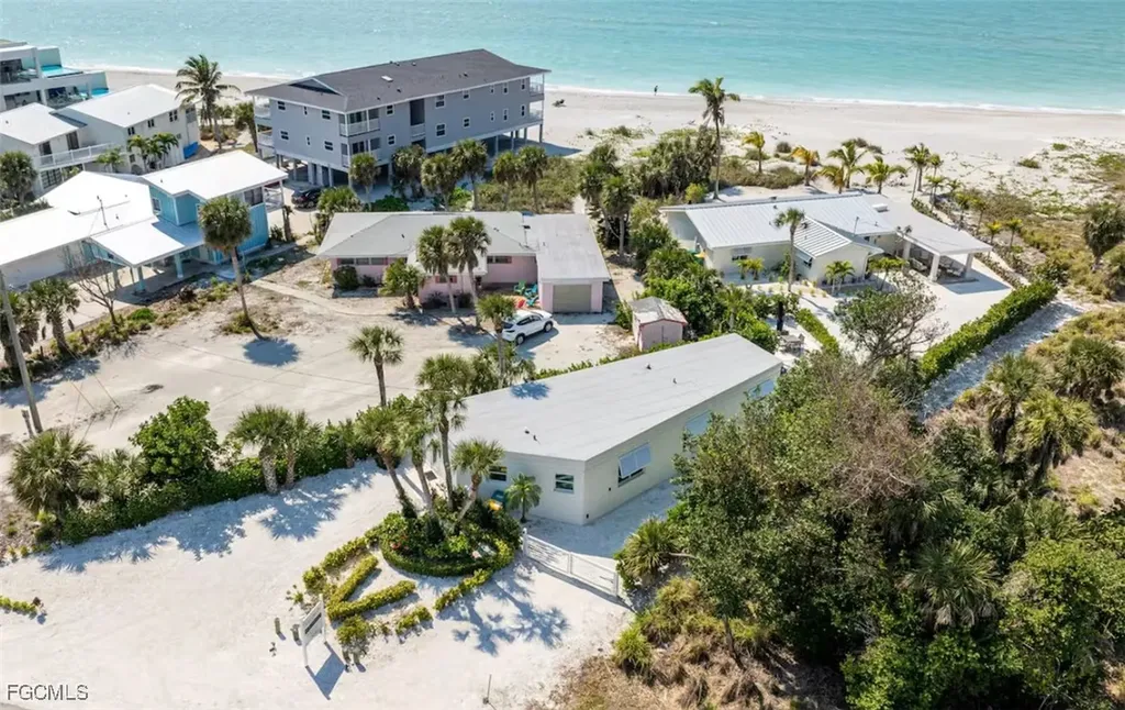 2740 N Beach Road Englewood FL 34223