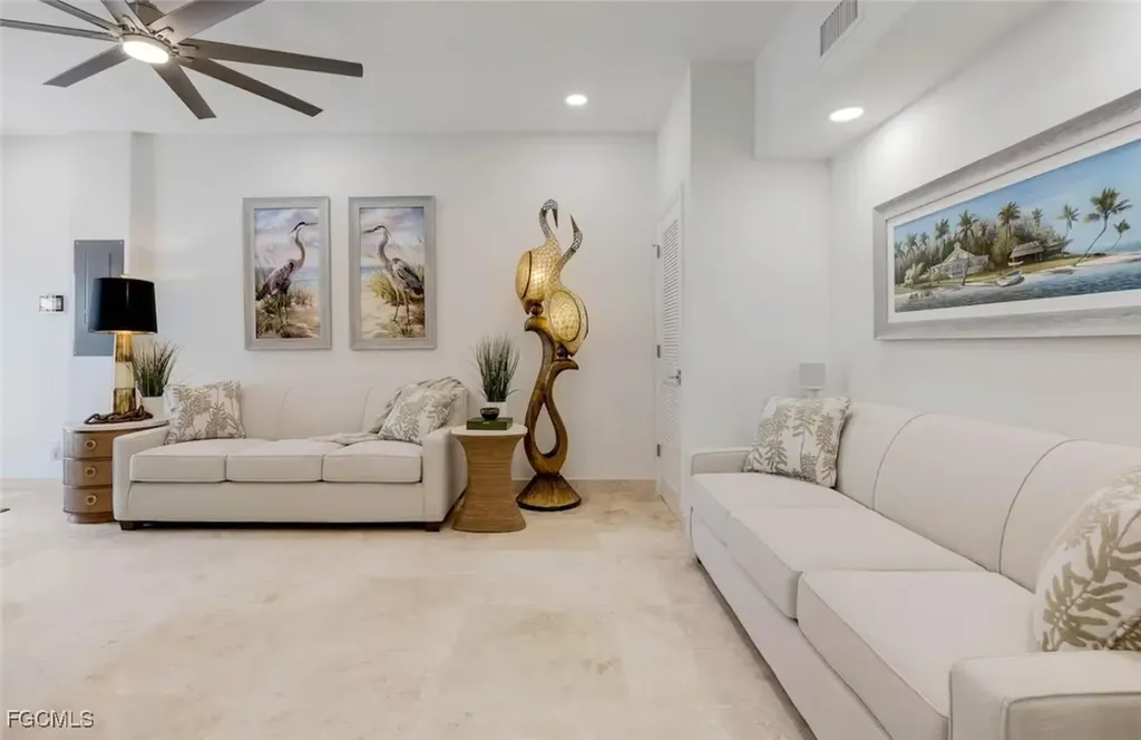 2740 N Beach Road Englewood FL 34223