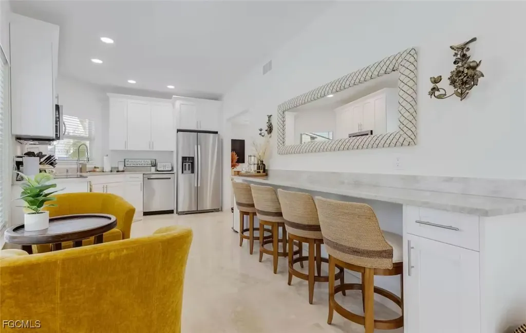 2740 N Beach Road Englewood FL 34223