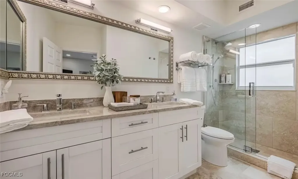 2740 N Beach Road Englewood FL 34223