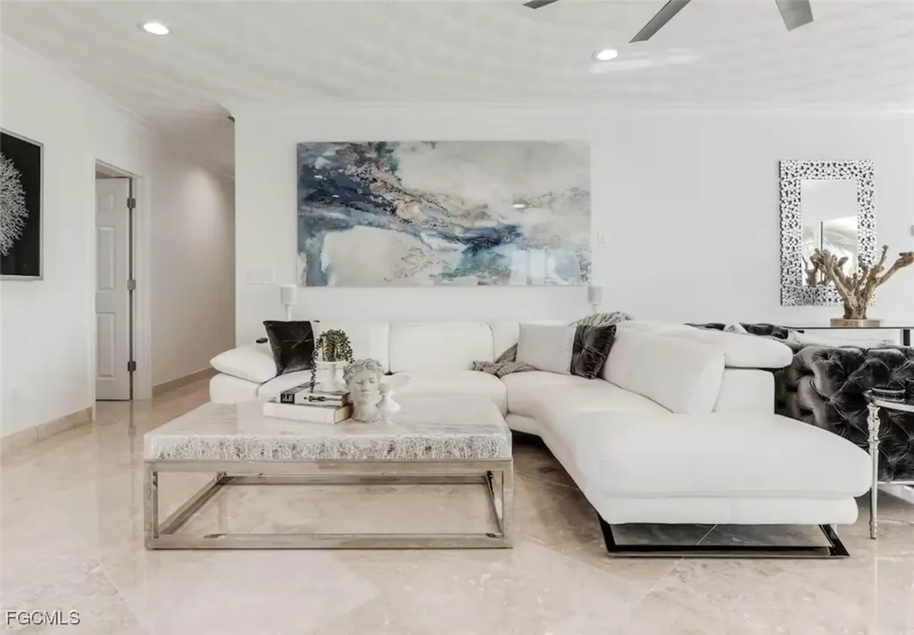 2740 N Beach Road Englewood FL 34223