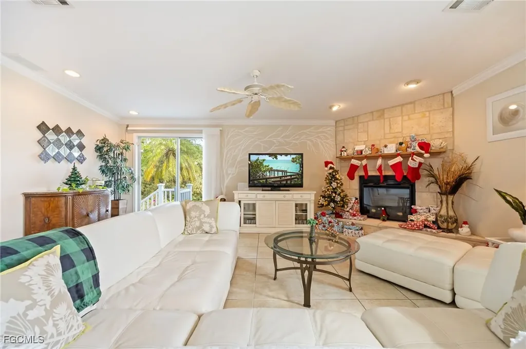 58 Snead Drive North Fort Myers FL 33903