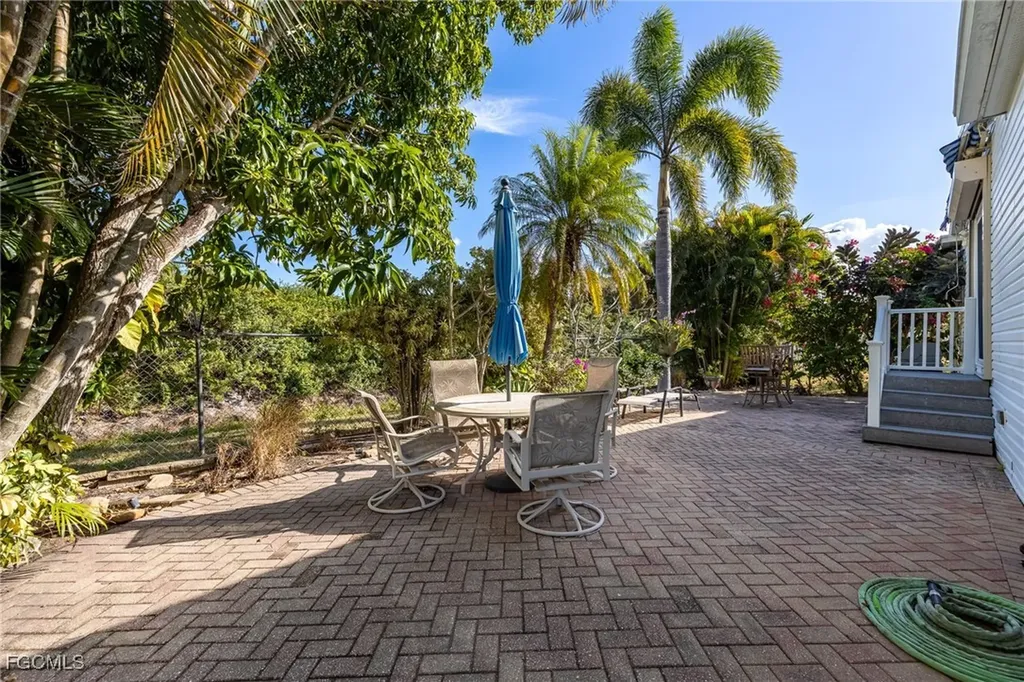 58 Snead Drive North Fort Myers FL 33903