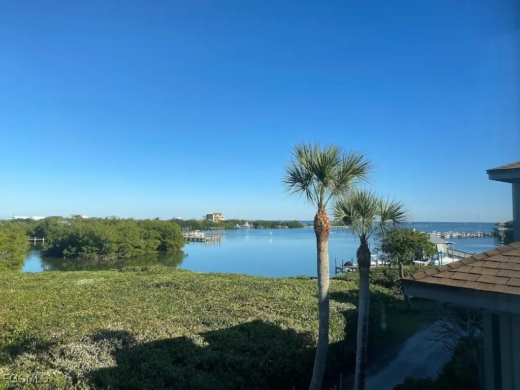 370 Townhouse Lane 61 Upper Captiva FL 33924