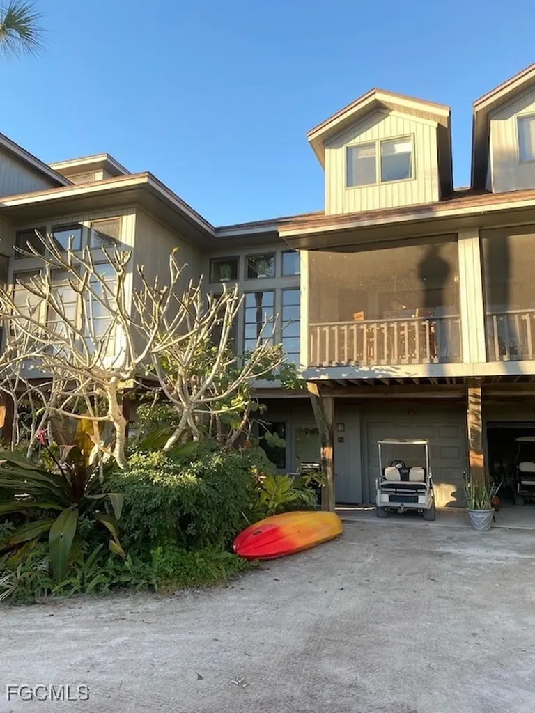 370 Townhouse Lane 61 Upper Captiva FL 33924